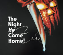 Load image into Gallery viewer, Jamie Lee Curtis Autograph Signed HALLOWEEN 11x14 Movie Poster Framed Display
