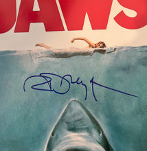 Load image into Gallery viewer, Richard Dreyfuss Autograph Signed JAWS 11x17 Movie Poster Framed Display
